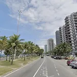Lindo Apartamento Na Praia Da Barra - Amplo E Confortavel!